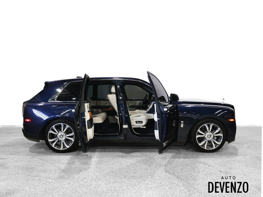 Rolls-Royce Cullinan 2019 2019 Bleu