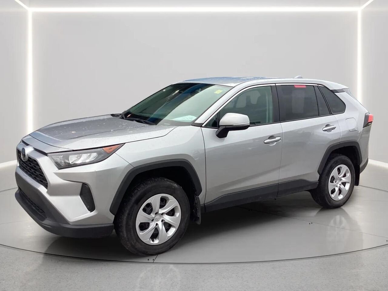 TOYOTA RAV4 LE AWD 2024 Argent Gatineau - photo #0