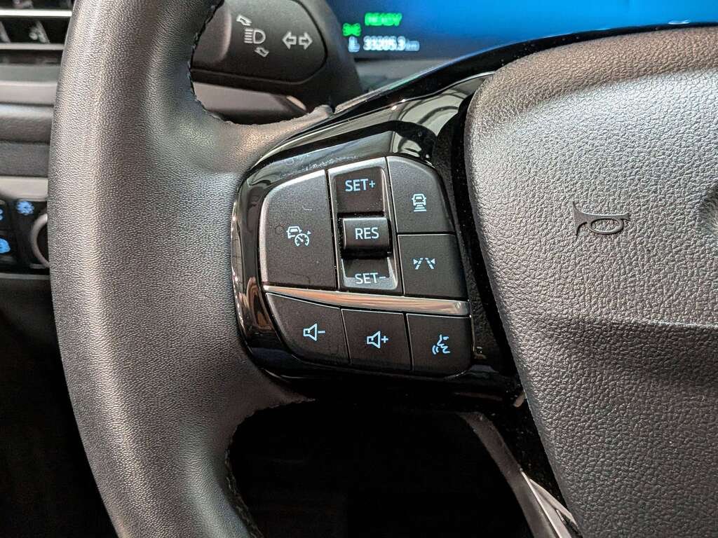 2024 Ford Escape PHEV FWD Black Val-David - photo #16