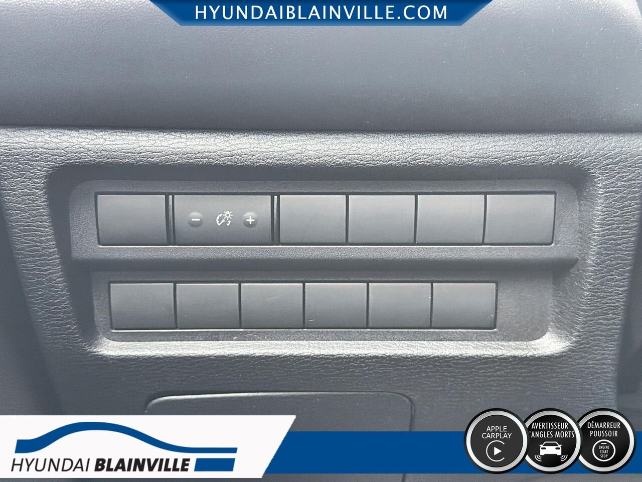 2022 Mitsubishi Outlander White Blainville - photo #10