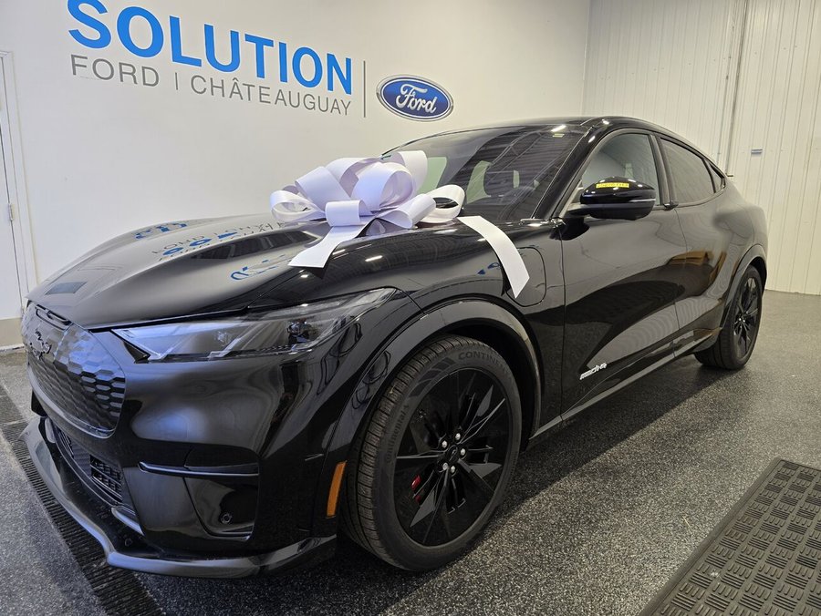 Ford Mustang Mach-E 2025 Noir ombre