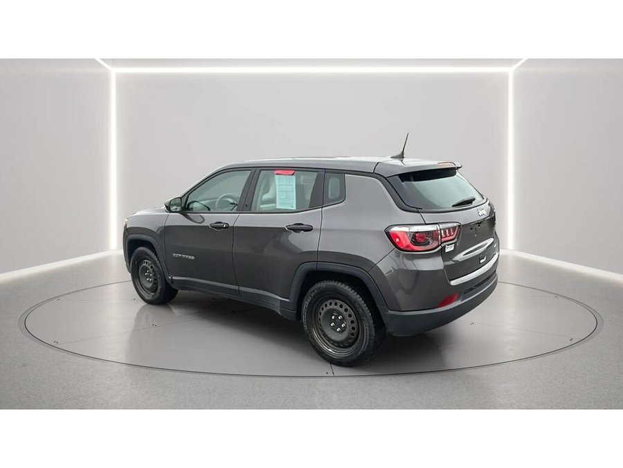 2022 Jeep Compass 2022 Grey