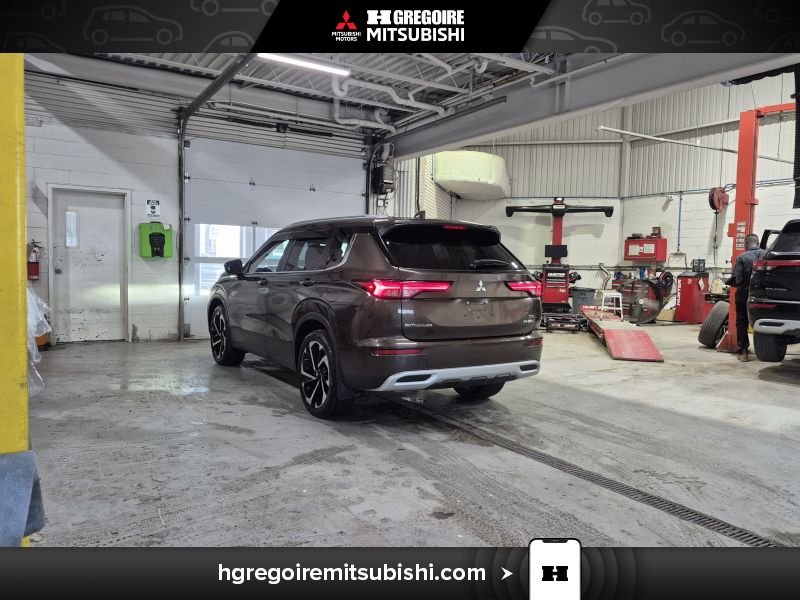 2023 Mitsubishi Outlander Plug-In Hybrid Bronze Blainville - photo #5