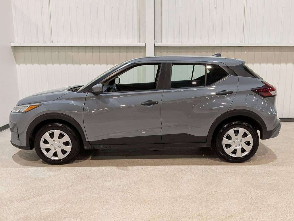 2024 Nissan Kicks S FWD Grey Val-David - photo #2