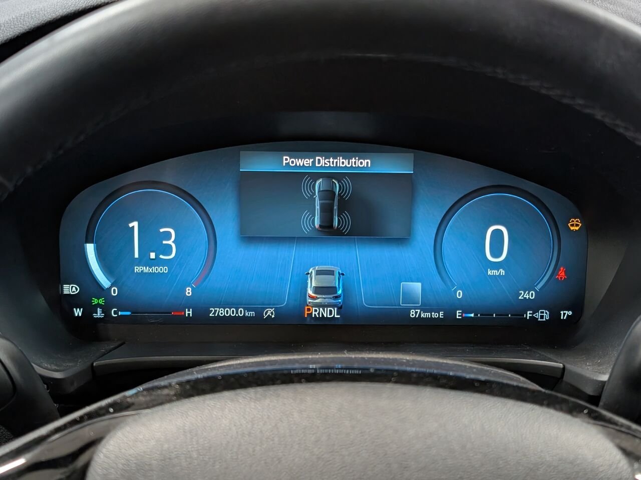 Ford Escape PLATINUM/AWD/SIÈGES CHAUFFANT/VOLANT CHAUFFANT/AC BIZONE 2025 Noir Sherbrooke - photo #15