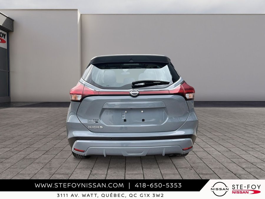 Nissan Kicks S6666 2024 Gris