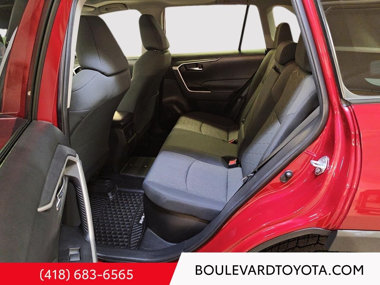 Toyota RAV4 98232A-52 | HYBRIDE XLE, AWD 2021 Rouge Québec - photo #18