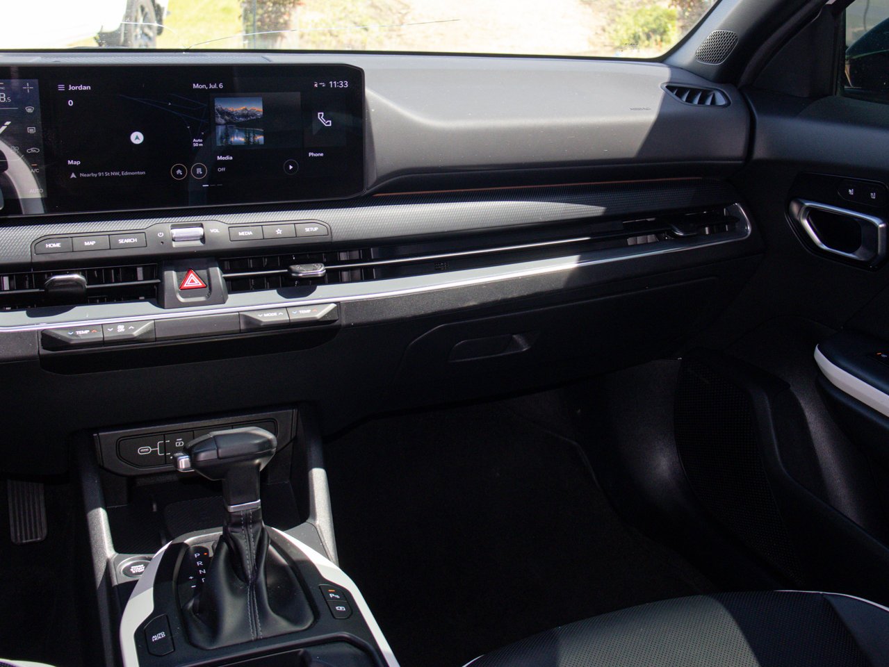 2025 Kia K4 GT-Line Turbo FWD White Sherwood Park - photo #34