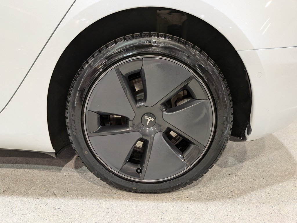 Tesla Model 3 Standard Range RWD *Ltd Avail* 2021 Rouge Val-David - photo #30