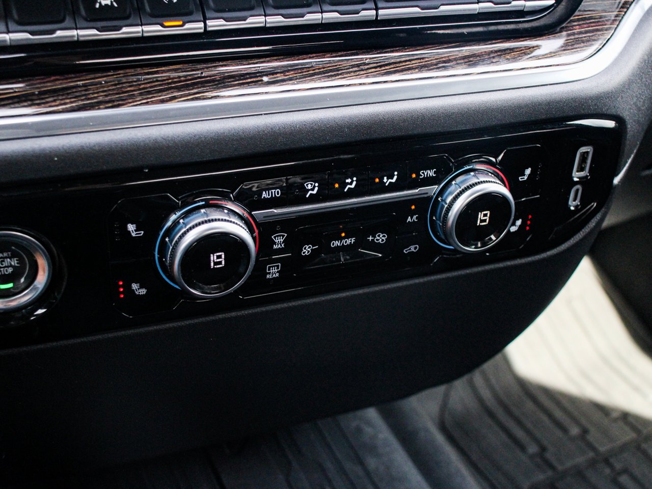 2024 GMC Sierra 1500 4WD Crew Cab 147 Elevation Red Sherwood Park - photo #24