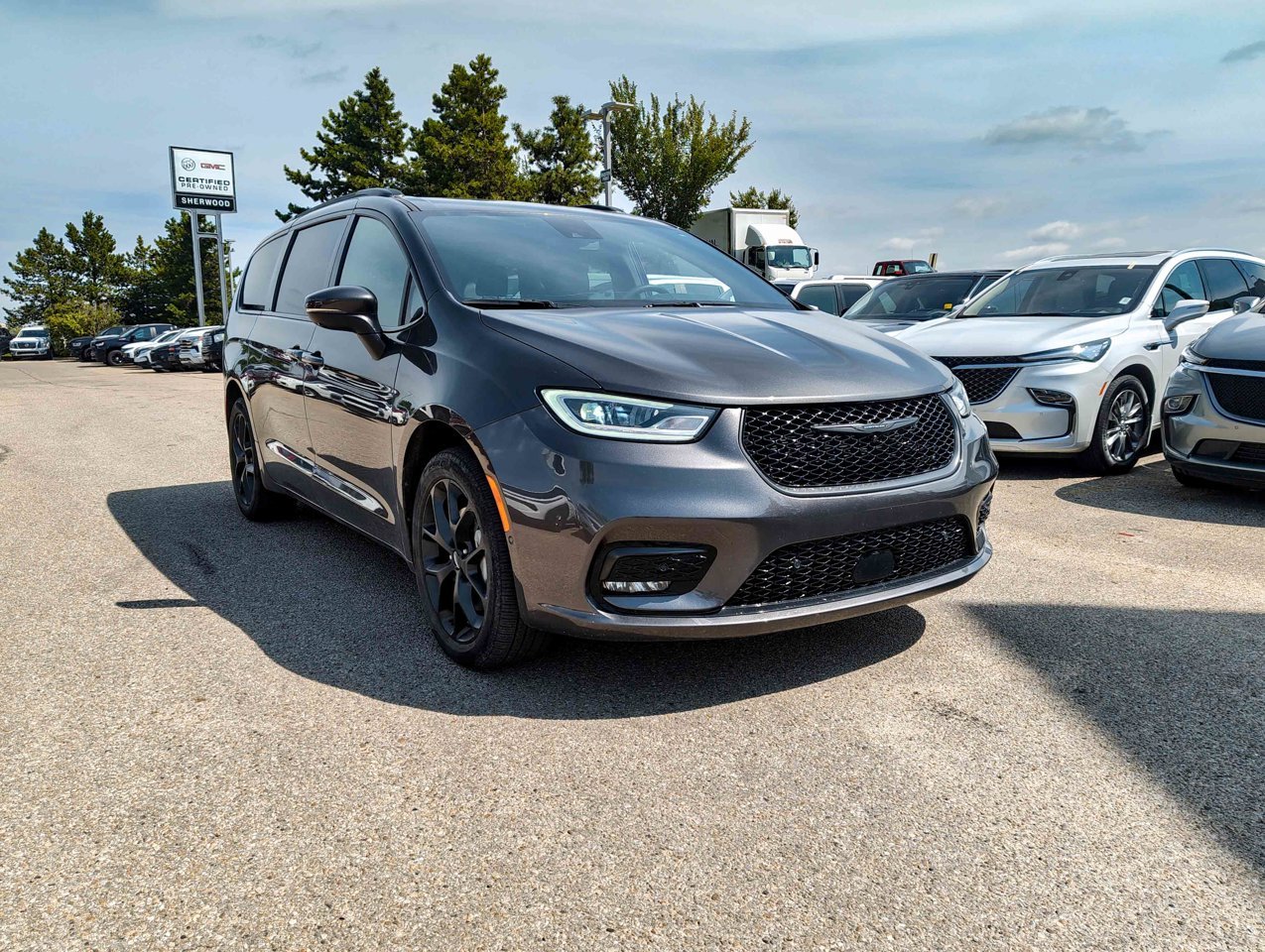 2023 Chrysler Pacifica Touring L AWD Grey Sherwood Park - photo #5