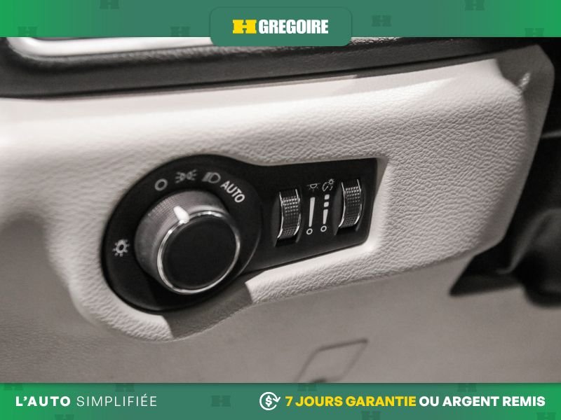 Chrysler Grand Caravan 726362A | SXT 2WD AUTO AC GR ELECT MAGS CAM RECUL BLEUTOOTH 2021 Argent Laval - photo #16