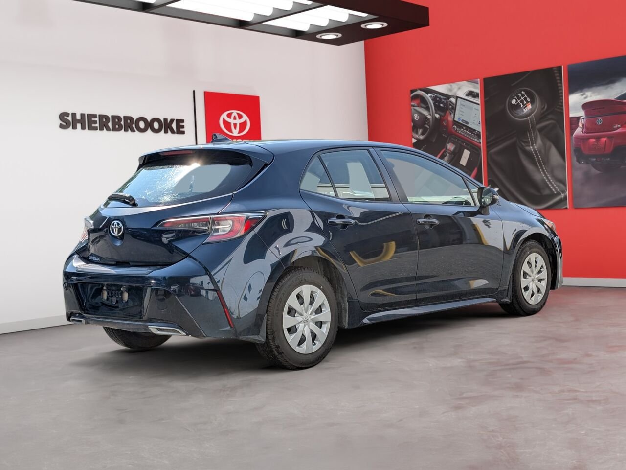 Toyota Corolla à hayon BASE CAMÉRA DE RECUL/BLUETOOTH/AC/VITRES ÉLECTRIQUES 2022 Bleu Sherbrooke - photo #2