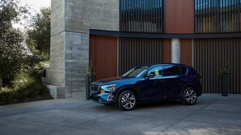 Mazda CX-5 ou Toyota RAV4 2026 : pourquoi le CX-5 est le choix le plus futé