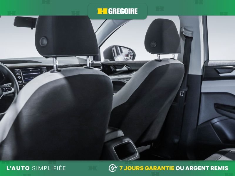 2022 Volkswagen Taos Silver Blainville - photo #21