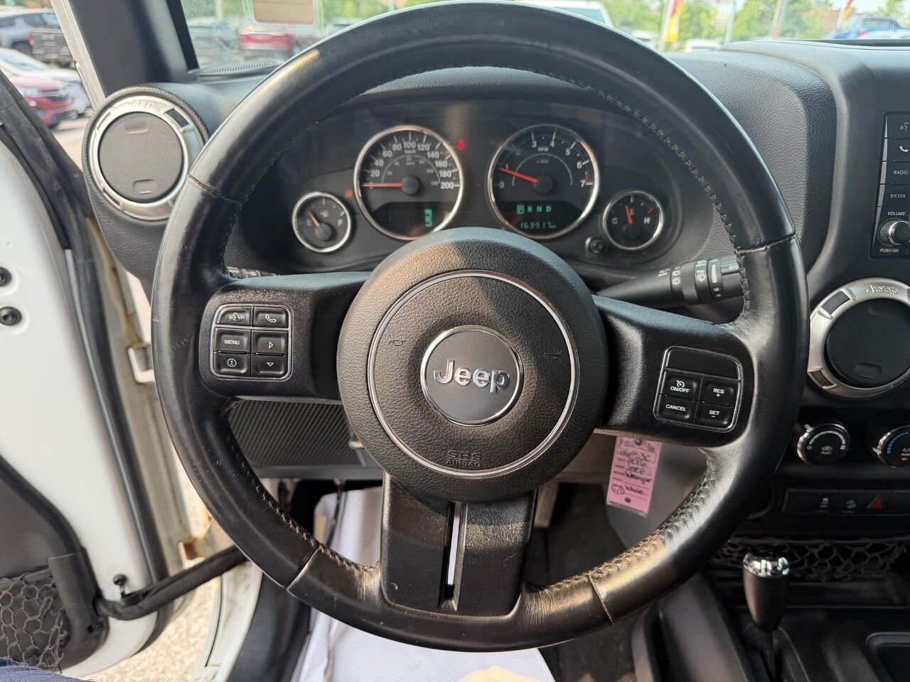 2016 JEEP WRANGLER UNLIMTED RUBICON Modèle Rubicon 4 portes traction intégrale White Ottawa & Gatineau - photo #2