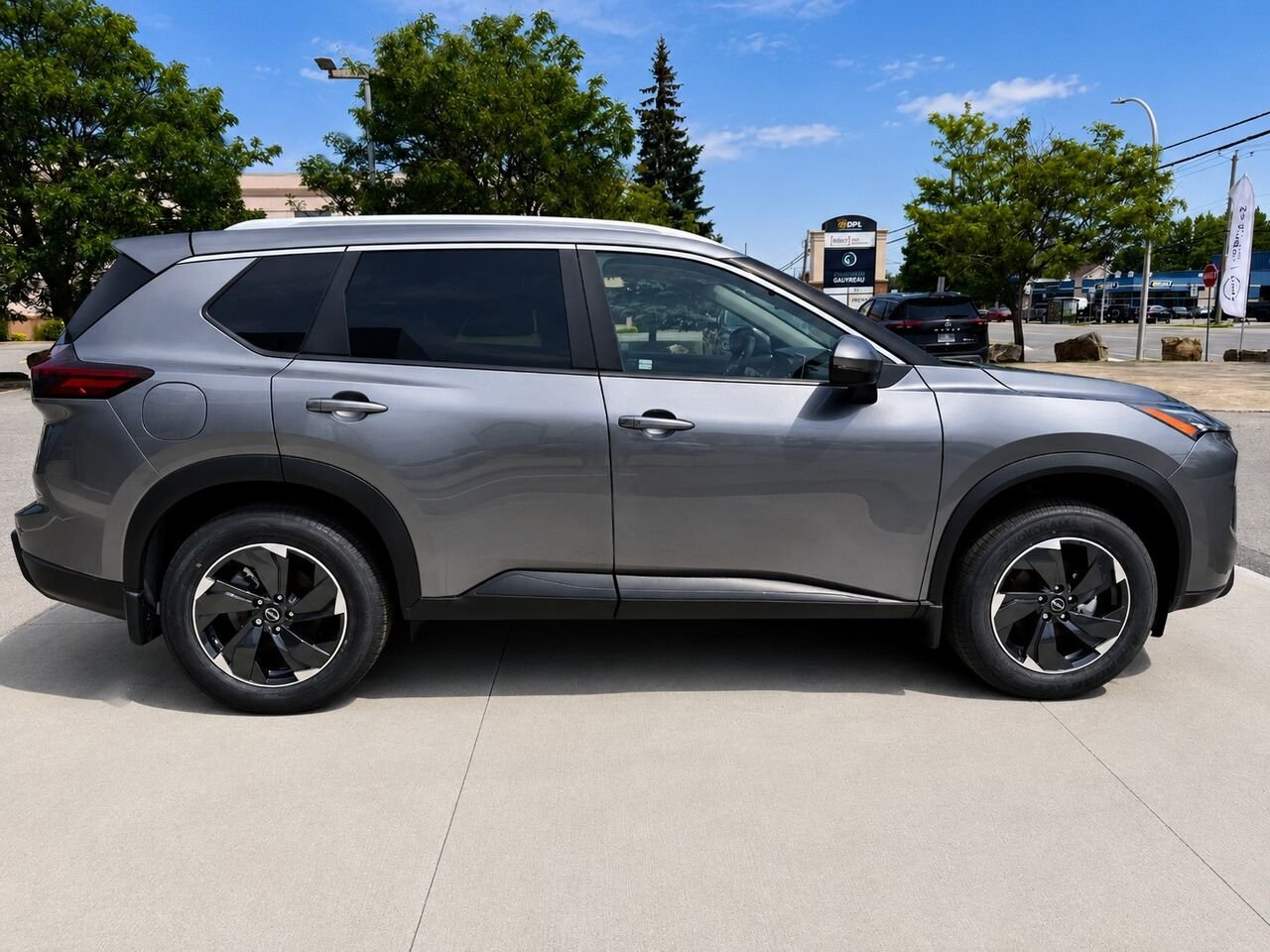 2026 NISSAN Rogue ROGUE SV TOIT OUVRANT Gun Metallic Châteauguay - photo #5