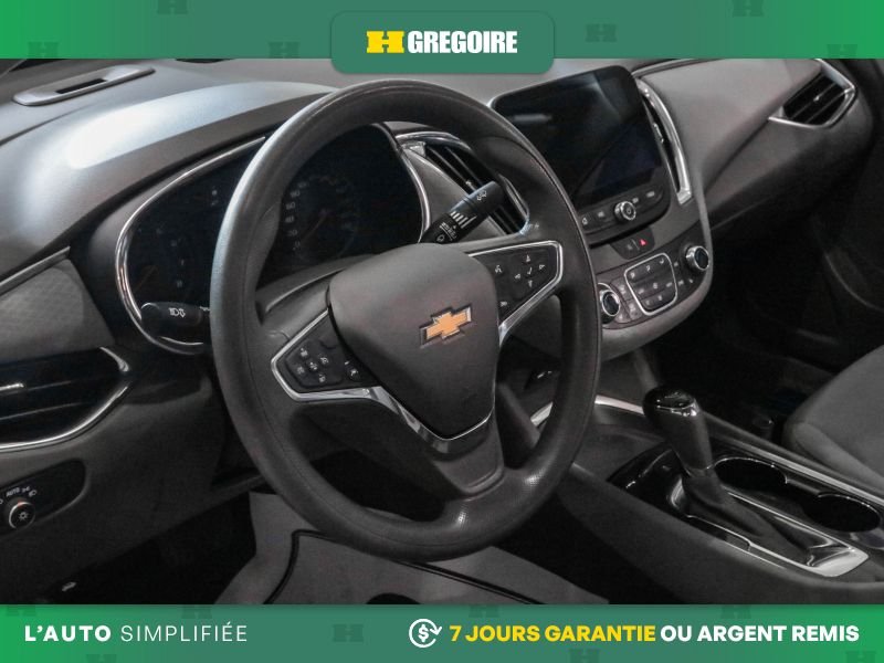 2020 Chevrolet Malibu Silver Blainville - photo #8