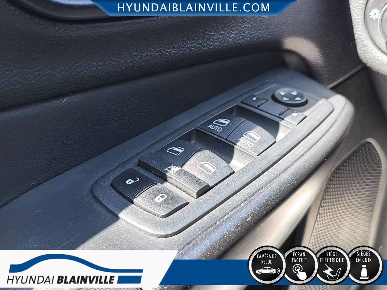 Jeep Cherokee 2020 Blanc Blainville - photo #8