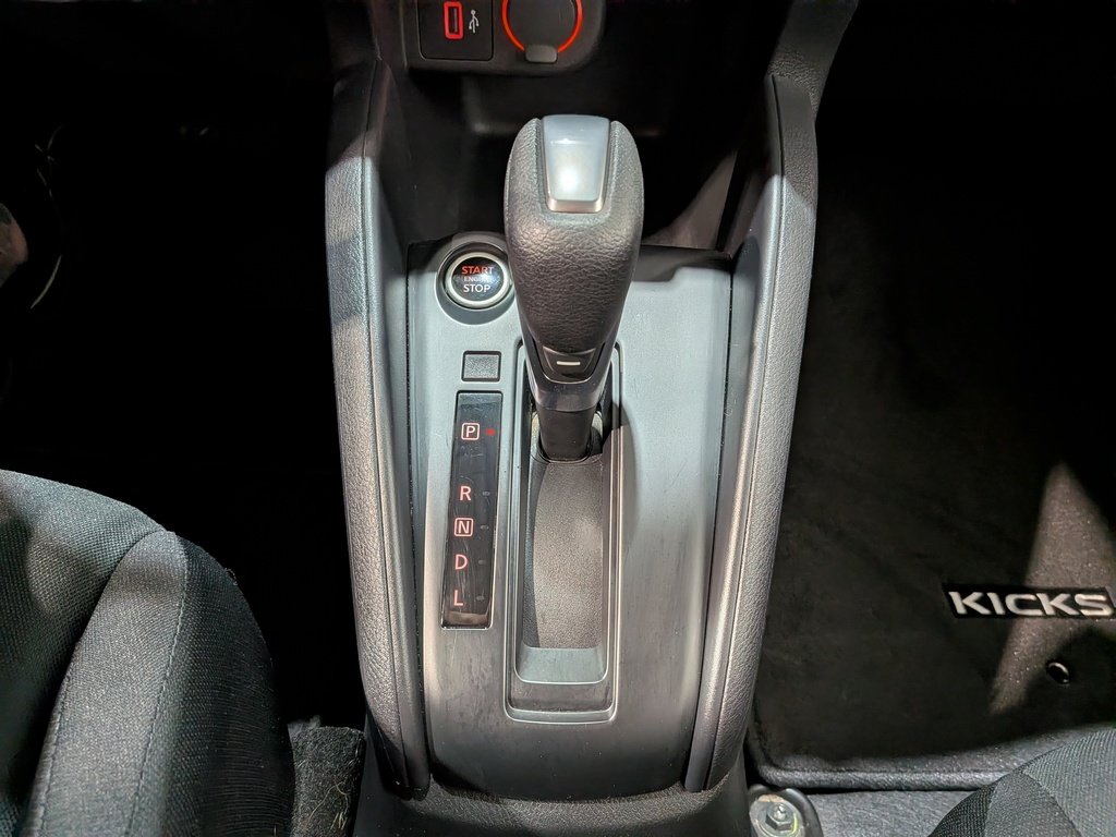 Nissan Kicks S FWD 2024 Blanc Val-David - photo #24