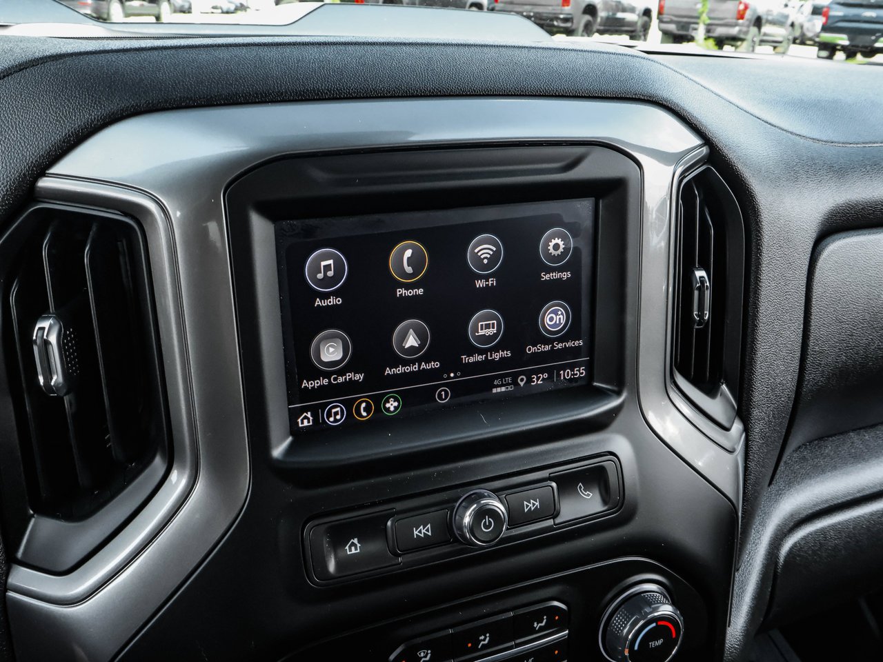 2024 Chevrolet Silverado 1500 4WD Crew Cab 147 Custom Trail Boss White Sherwood Park - photo #26