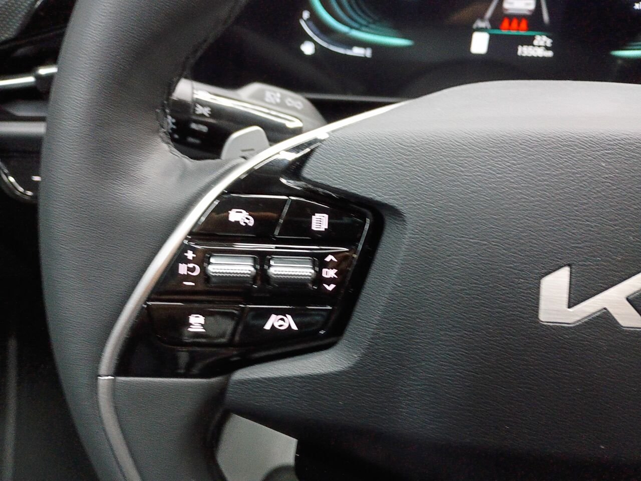 2025 Kia Niro Aurora Black Pearl Blainville - photo #24