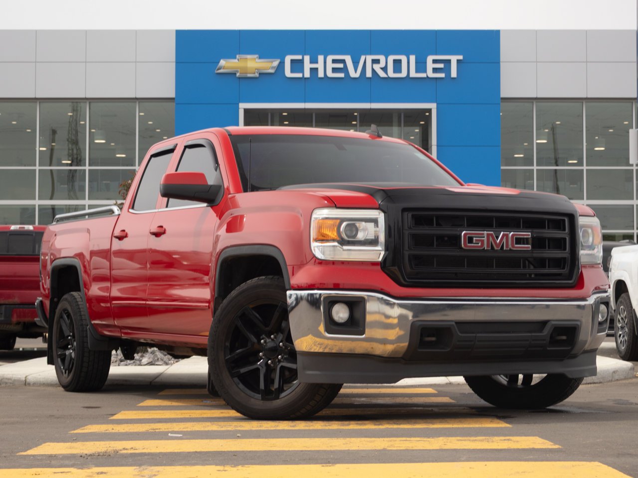 2015 GMC Sierra 1500 4WD Double Cab 143.5 SLE Red Sherwood Park - photo #14