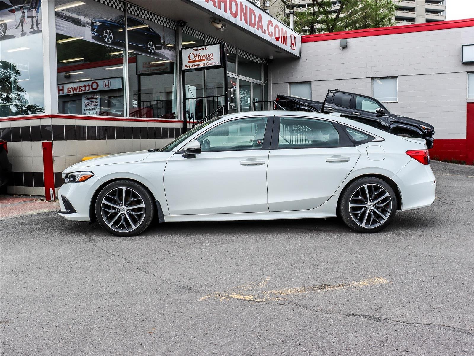 2022 Honda Civic Sedan Touring Ottawa & Gatineau - photo #4