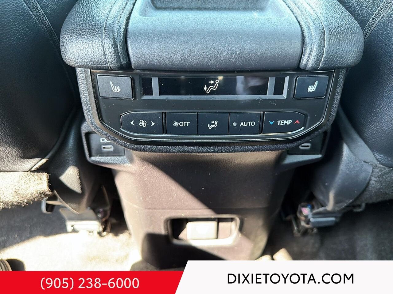 2024 Toyota Grand Highlander LIMITED AWD / CLEAN CARFAX / HEATED AND VENTILATED SEATS / ALLOY WHEELS / MOONROOF / CARPLAY AND ANDROID AUTO White Mississauga - photo #20