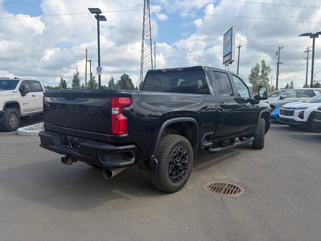 2024 Chevrolet Silverado 2500HD 4WD Crew Cab 159 LT Black Sherwood Park - photo #4