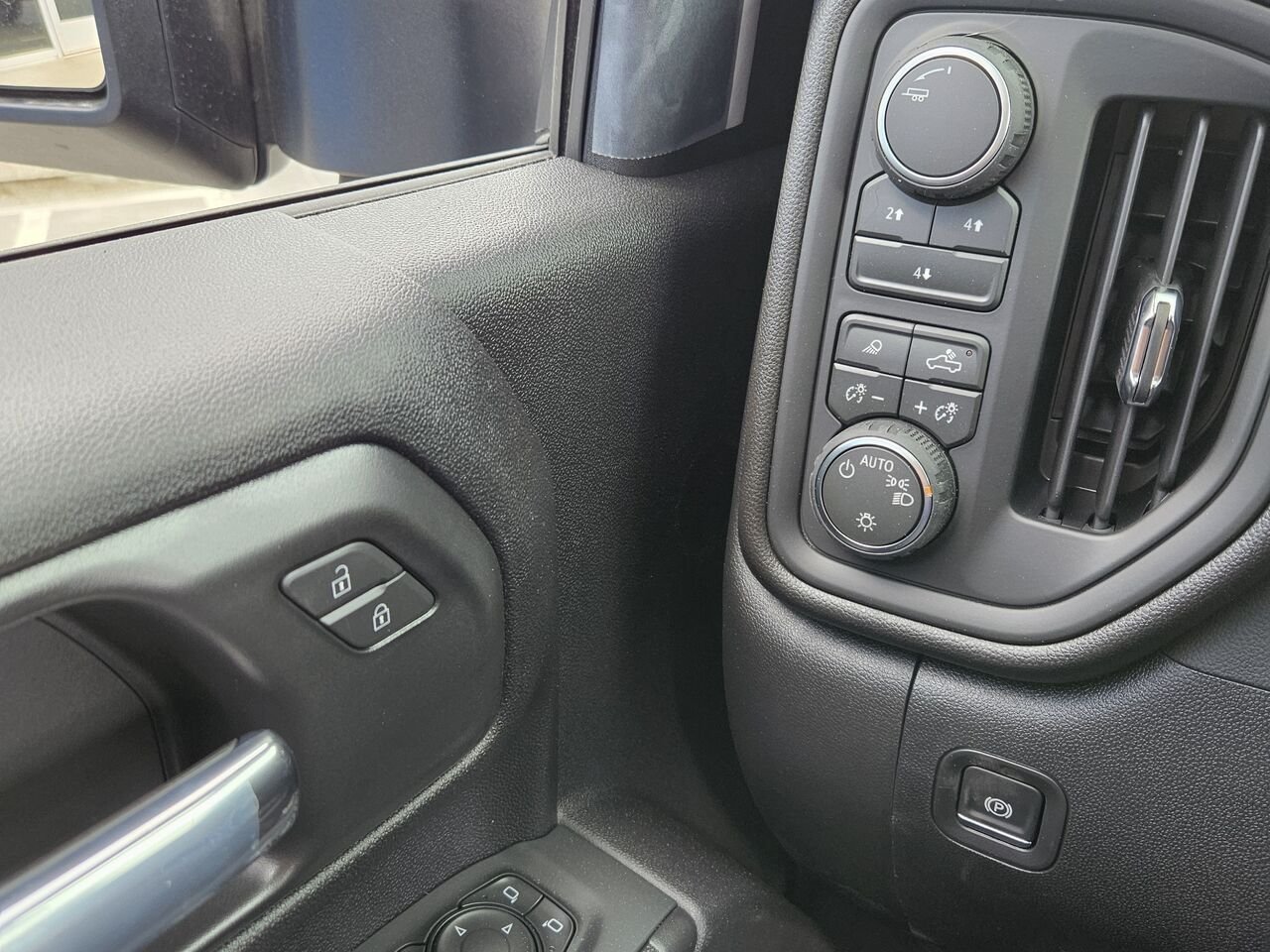 2026 Chevrolet Silverado 2500HD Custom cabine multiplace 4RM 159 po BLACK Thetford Mines - photo #10