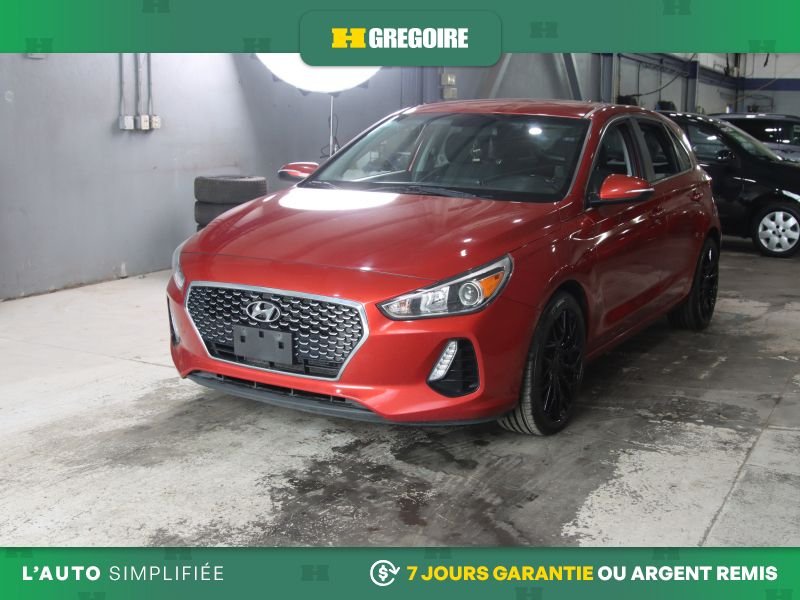2020 Hyundai Elantra Red Laval - photo #2