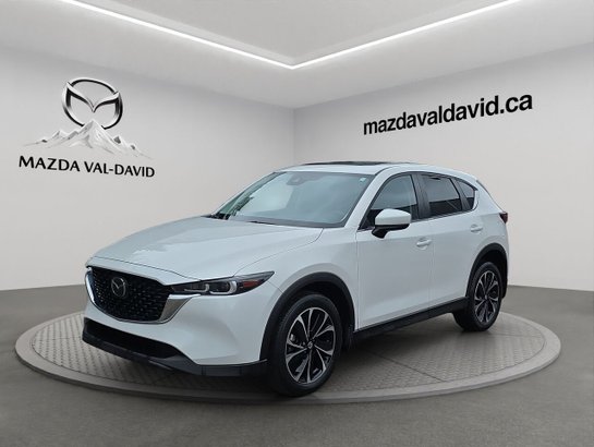 Mazda CX-5 GS TI, toit ouvrant, cruise control, volant chauffant 2023 Blanc