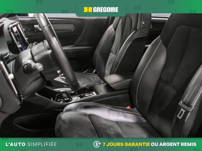 Volvo XC40 821529 | R-Design AWD AUTO AC CUIR TOIT NAV MAGS CAM RECUL 2021 Blanc Laval - photo #13