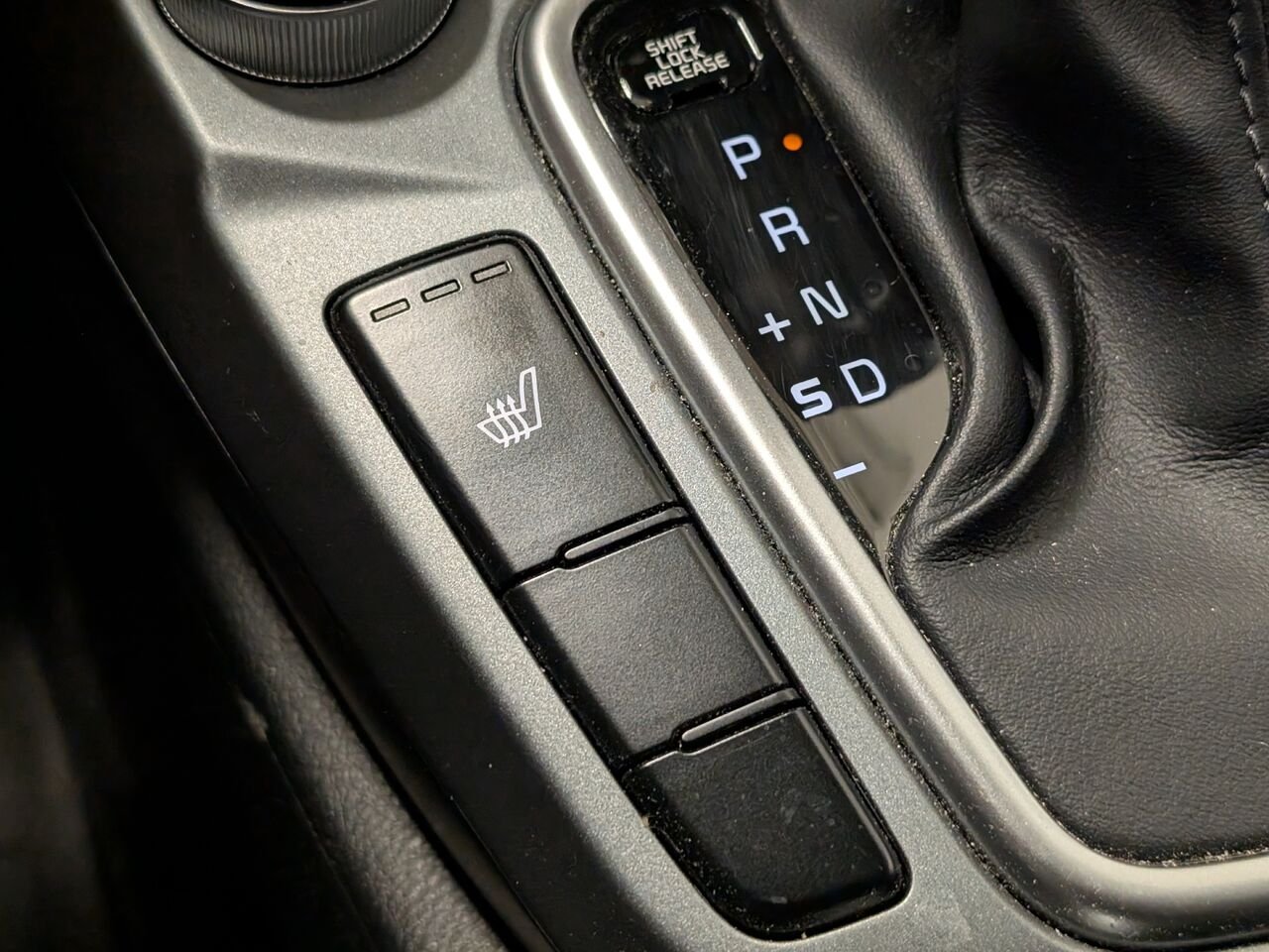 2021 Kia Seltos AWD LX Bas Kilométrage Sièges Chauffants Grey Sherbrooke - photo #16
