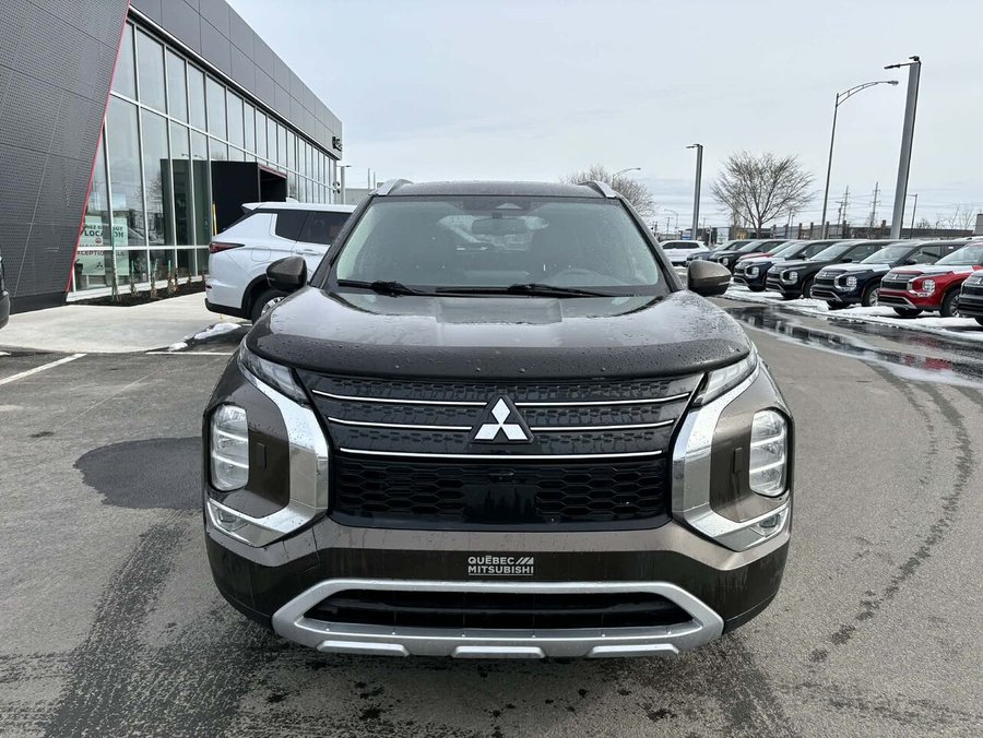 2023 Mitsubishi Outlander SEL S-AWC, Toit pano, Volant chauffant, Démarreur à distance Bronze