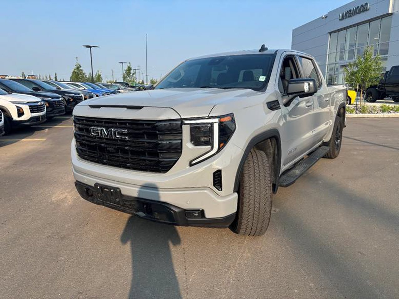 2024 GMC Sierra 1500 4WD Crew Cab 147 Elevation Grey Sherwood Park - photo #2