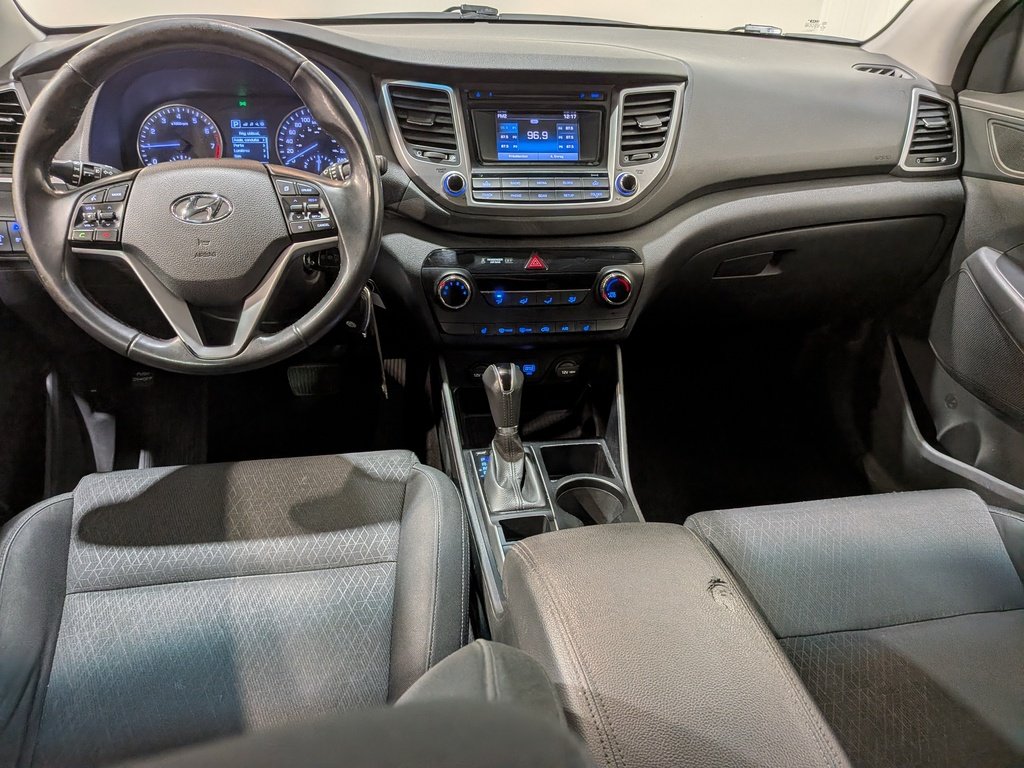 2016 Hyundai Tucson FWD 4dr 2.0L Premium Silver Val-David - photo #27