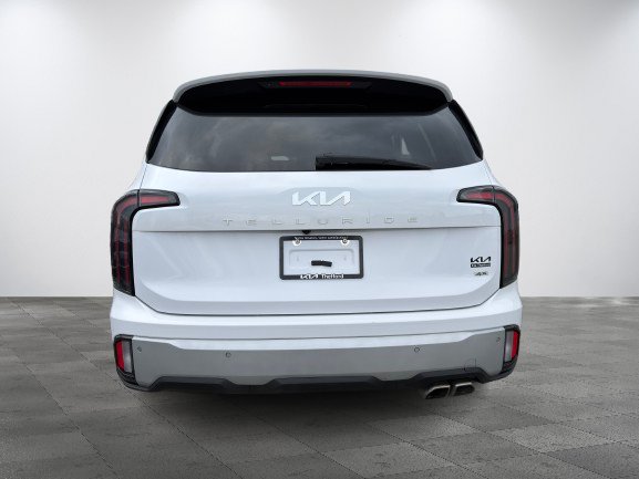 2023 Kia Telluride White Thetford Mines - photo #3