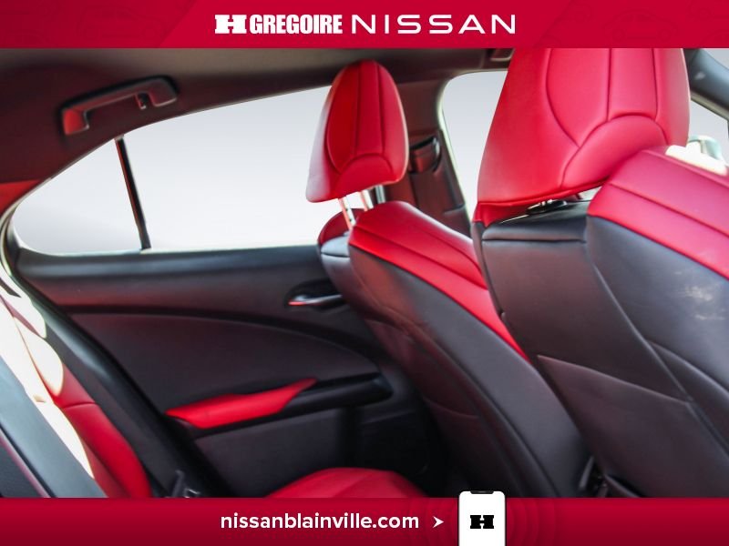 2023 Lexus UX White Laval - photo #28