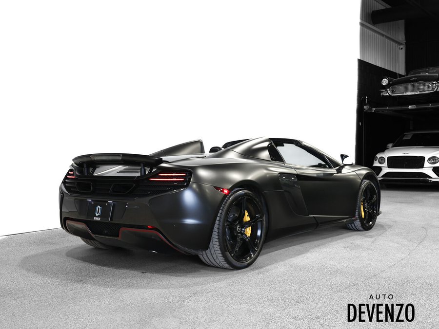McLaren 650s Spider 3.8L V8 Twin-Turbo 2016 2016 Noir