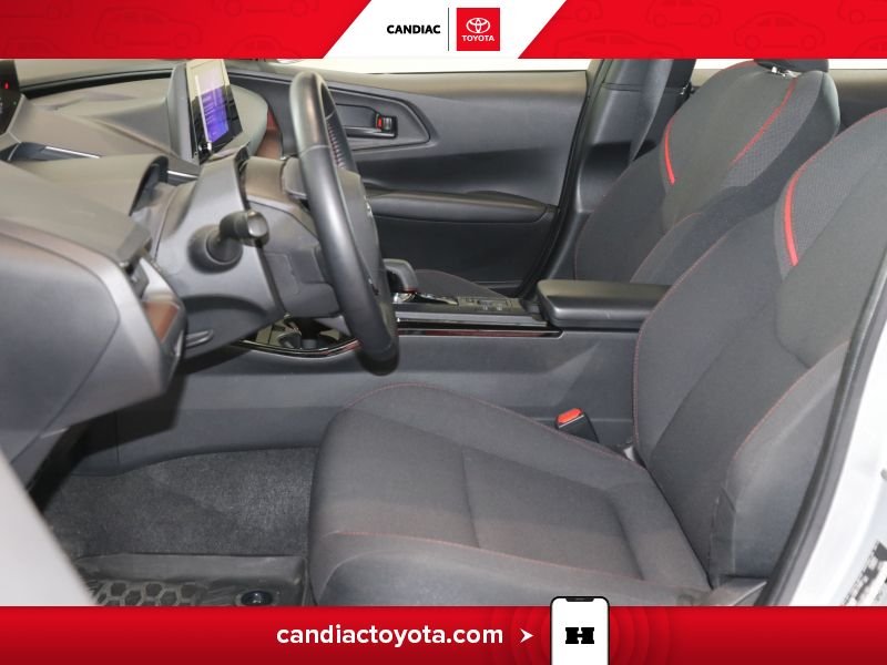 2023 Toyota Prius Silver Laval - photo #15