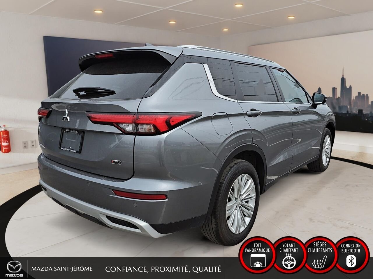 2024 Mitsubishi Outlander Grey Ste-Agathe des Monts - photo #5