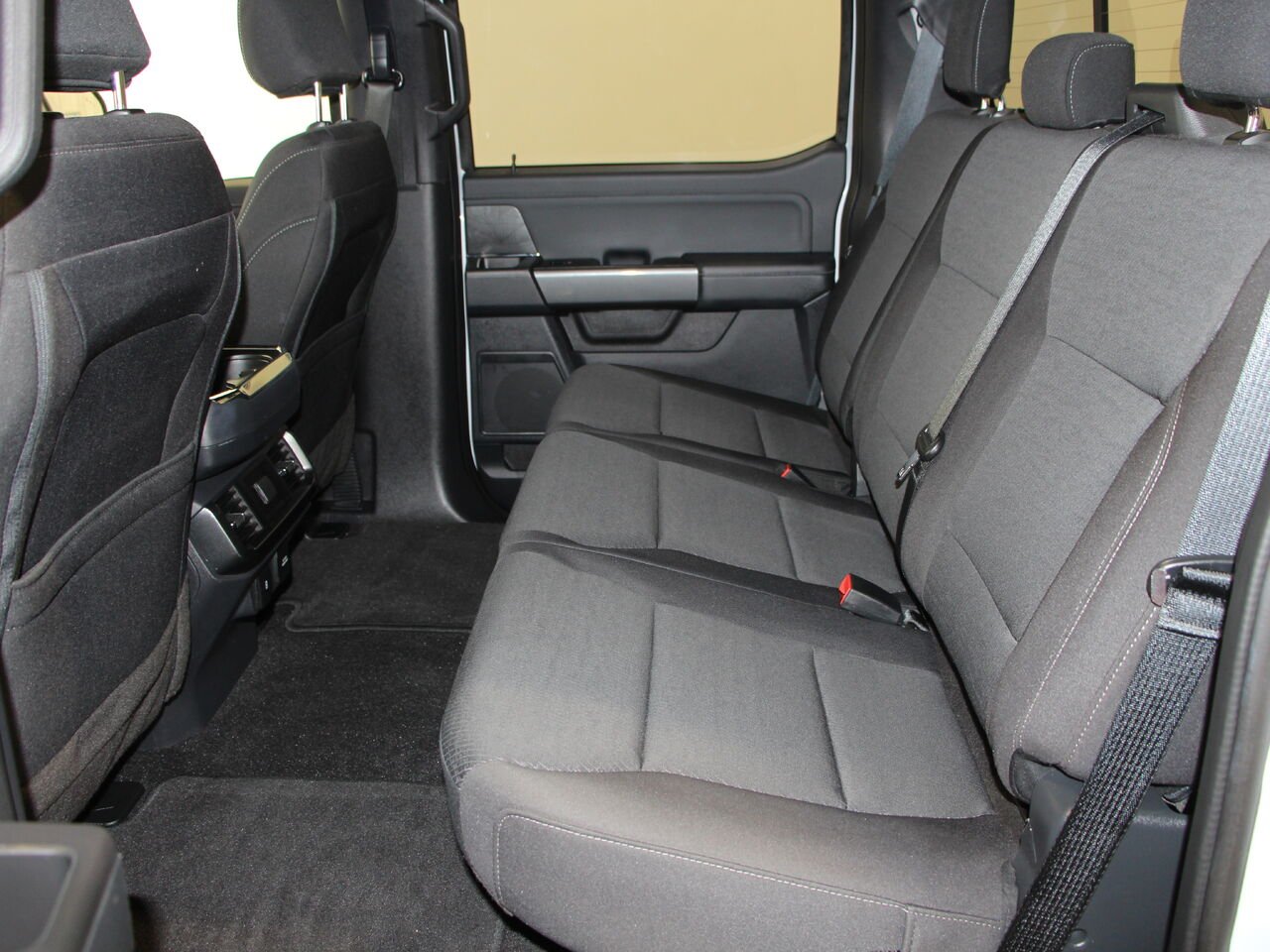 2022 Ford F-150 XLT cabine SuperCrew 4RM caisse de 6,5 pi White Châteauguay - photo #17