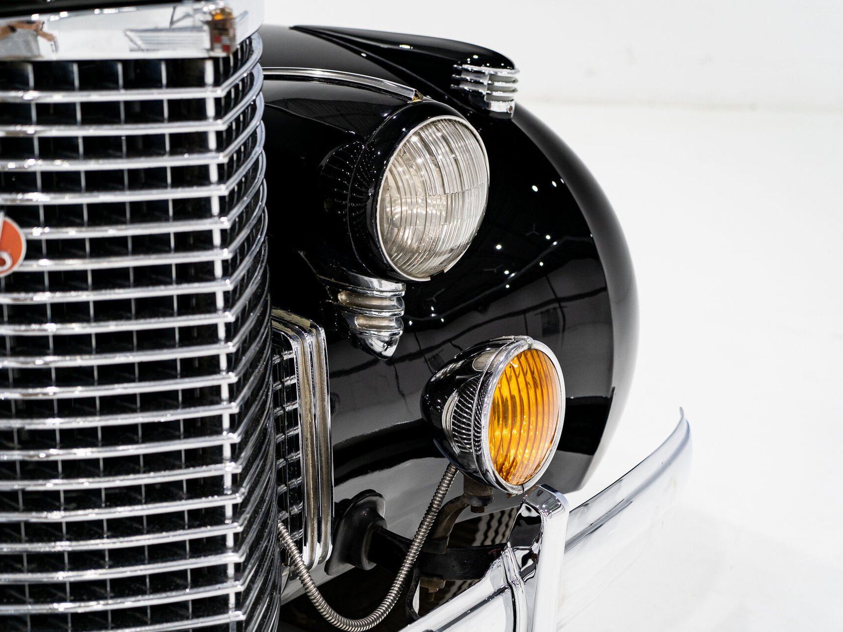 Cadillac Series 90 **PRICE IN USD**1 of 13 V16 1938 Noir Montréal - photo #29