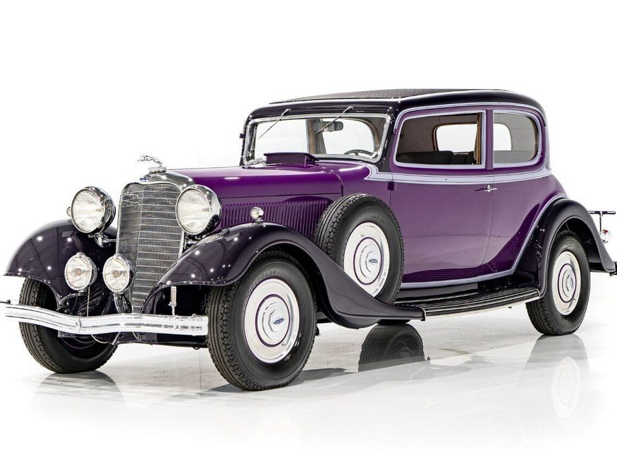 1933 Lincoln KB Victoria Coupe 1933 Purple