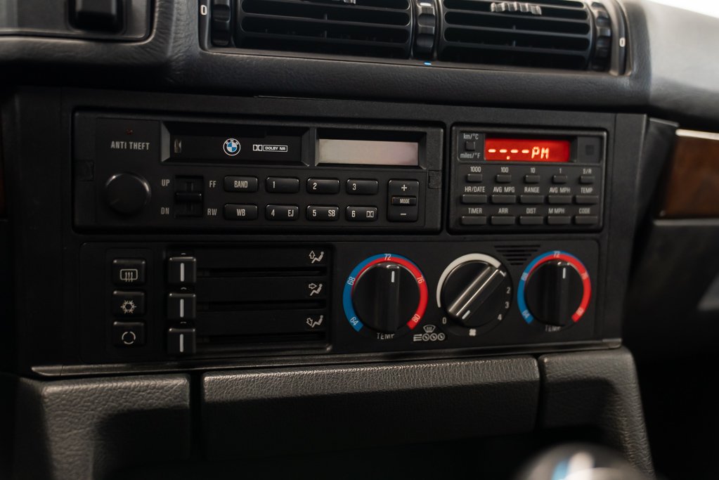 1991 BMW 5 Series Black Montreal - photo #21