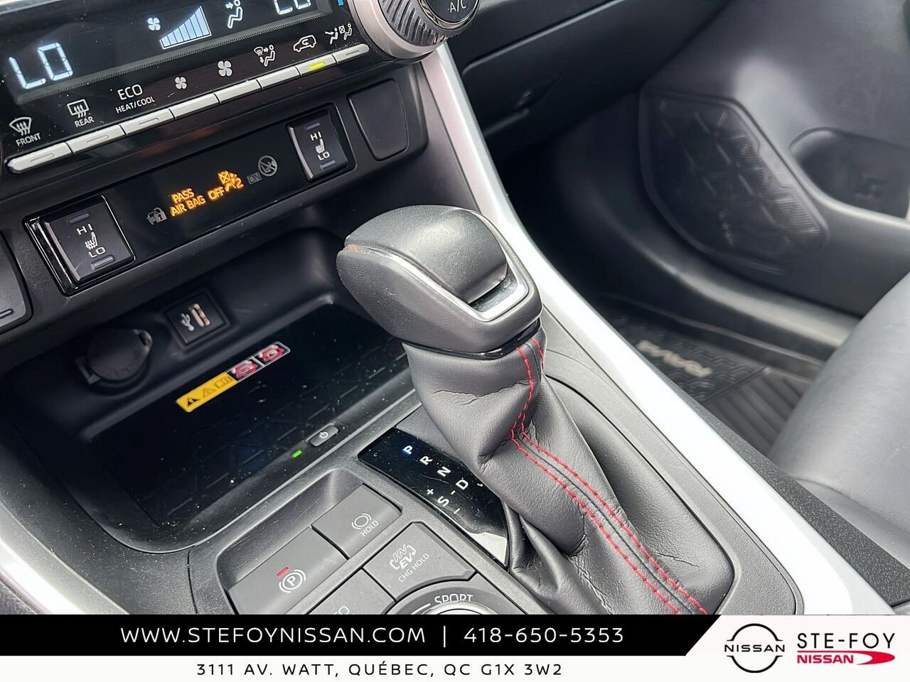 2024 Toyota RAV4 Prime XSE TRACTION INTEGRALE Silver Ste-Foy - photo #14