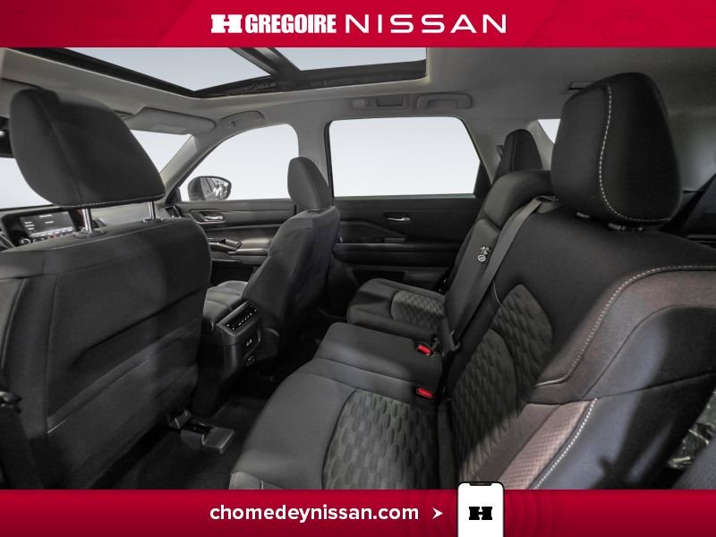 2022 Nissan Pathfinder Black Laval - photo #27