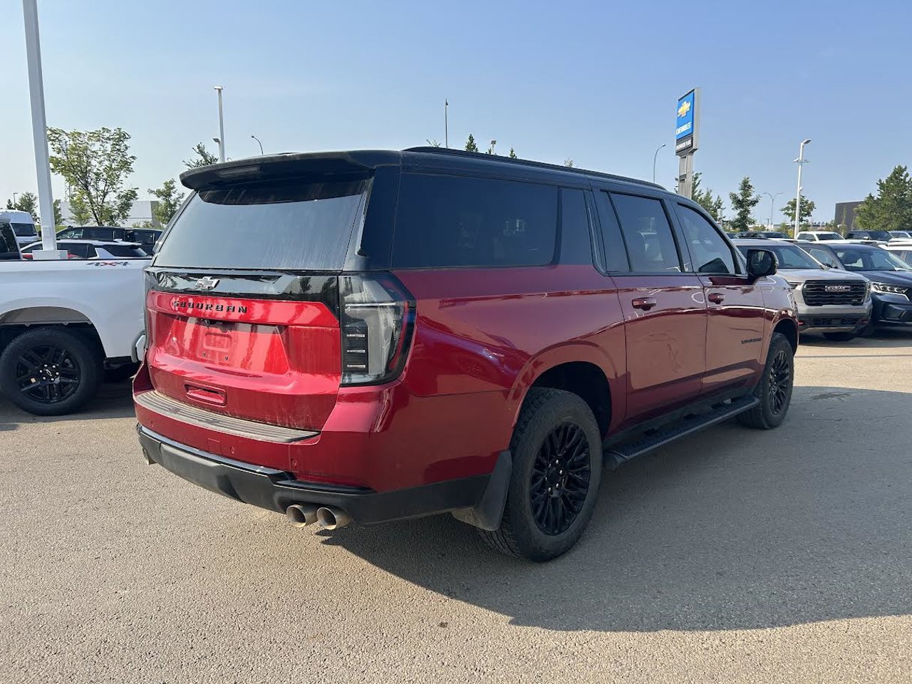 2025 Chevrolet Suburban 4WD 4dr Z71 Red Sherwood Park - photo #4